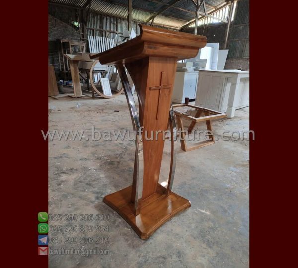 Podium Minimalis Gereja Protestan