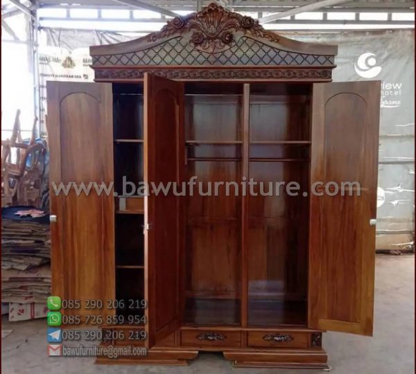 Lemari 3 Pintu Ukir